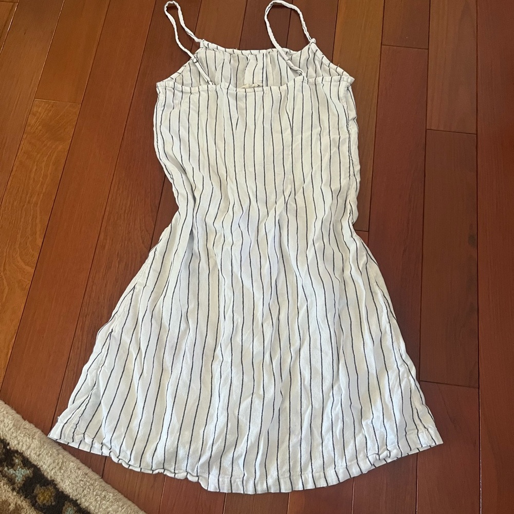 Beautiful Roxy dress - Picture 2 of 2